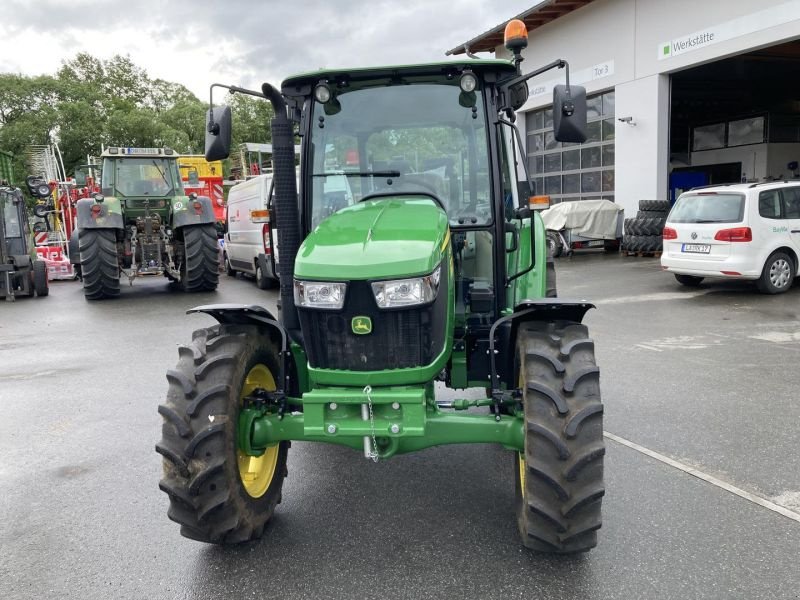 Traktor Türe ait John Deere 5075 E, Gebrauchtmaschine içinde Miltach (resim 2)