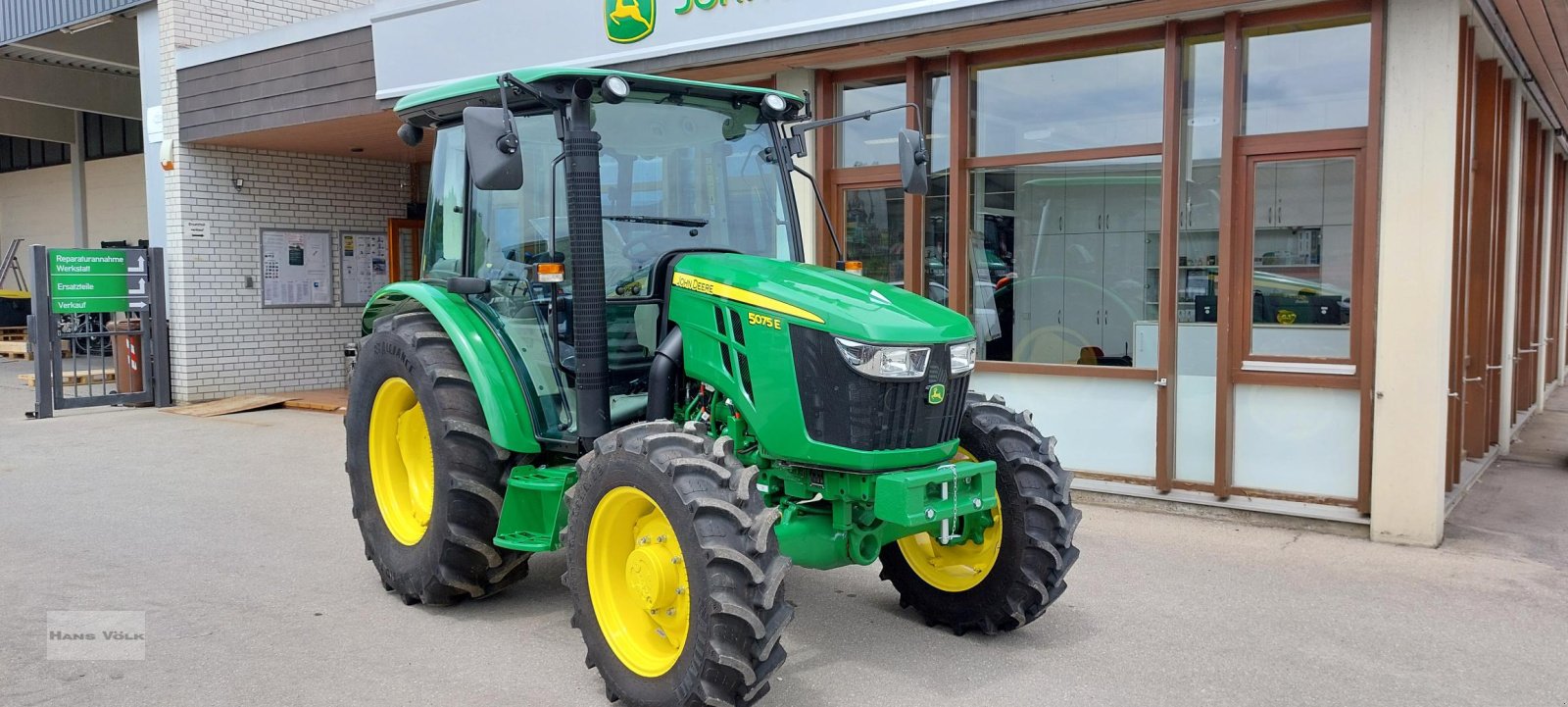 Traktor del tipo John Deere 5075 E, Neumaschine en Schwabmünchen (Imagen 2)