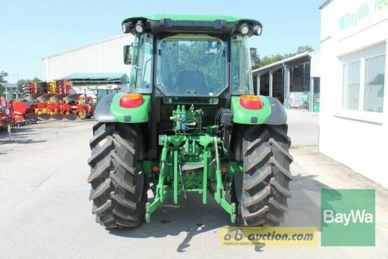 Traktor van het type John Deere 5075 M, Gebrauchtmaschine in Straubing (Foto 5)