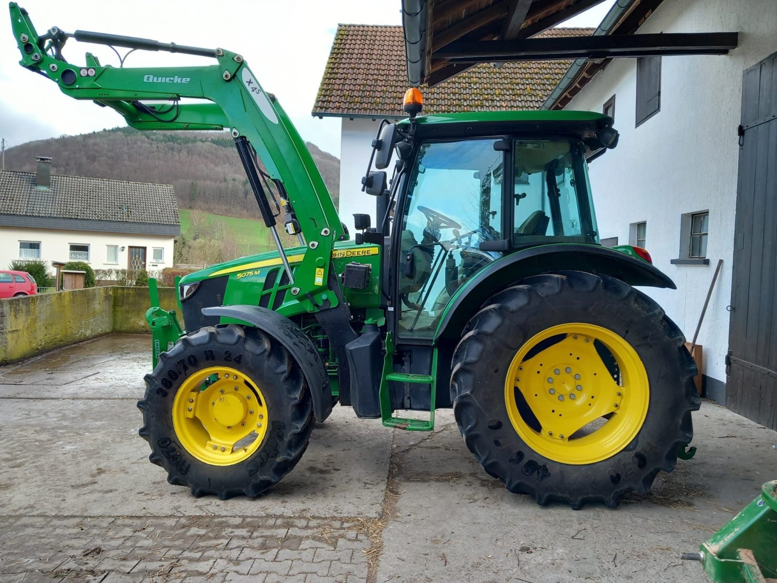 Traktor типа John Deere 5075 M, Gebrauchtmaschine в Degenfeld  (Фотография 1)