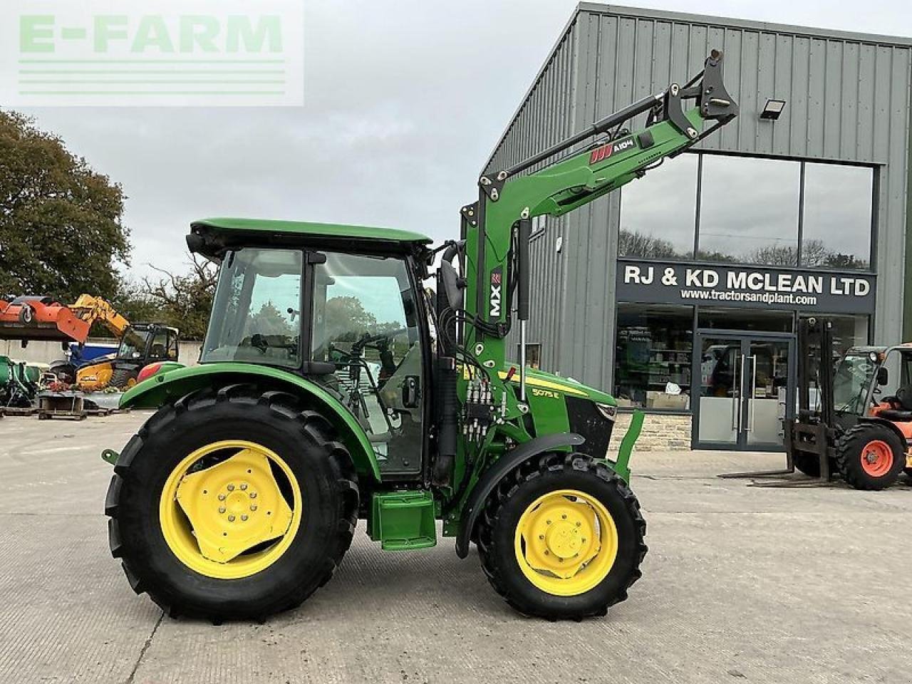 Traktor des Typs John Deere 5075e tractor (st21116), Gebrauchtmaschine in SHAFTESBURY (Bild 1)