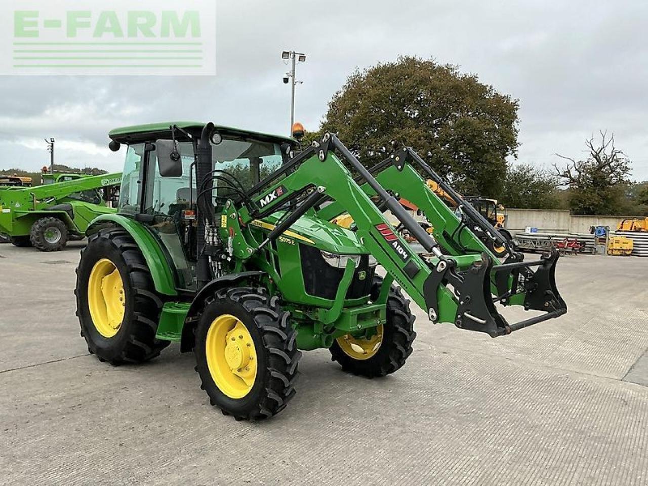 Traktor des Typs John Deere 5075e tractor (st21116), Gebrauchtmaschine in SHAFTESBURY (Bild 10)