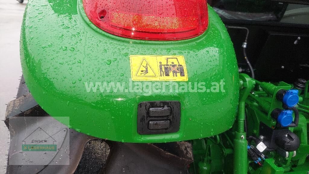 Traktor del tipo John Deere 5075E, Neumaschine en Aschbach (Imagen 12)