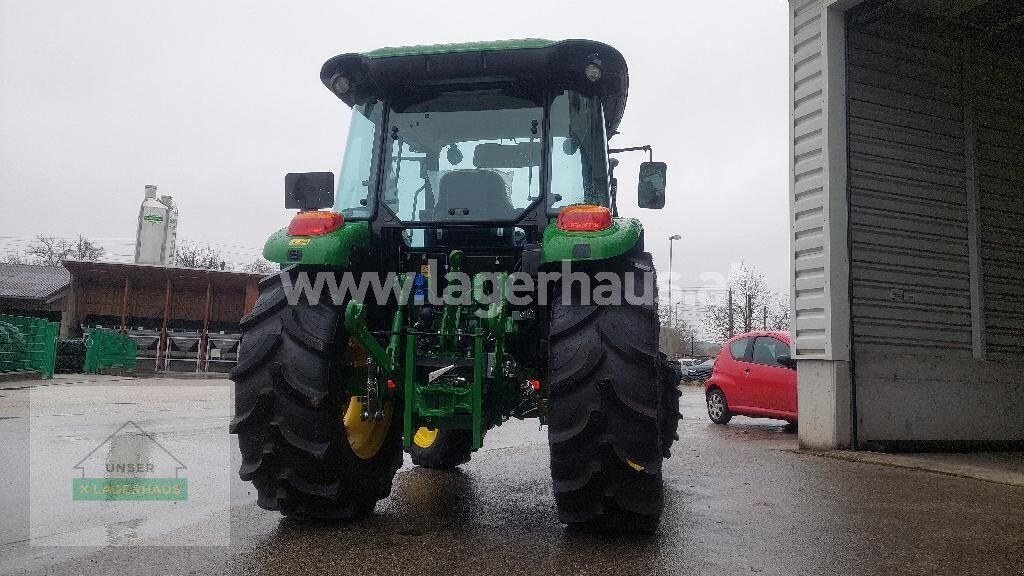 Traktor of the type John Deere 5075E, Neumaschine in Aschbach (Picture 10)