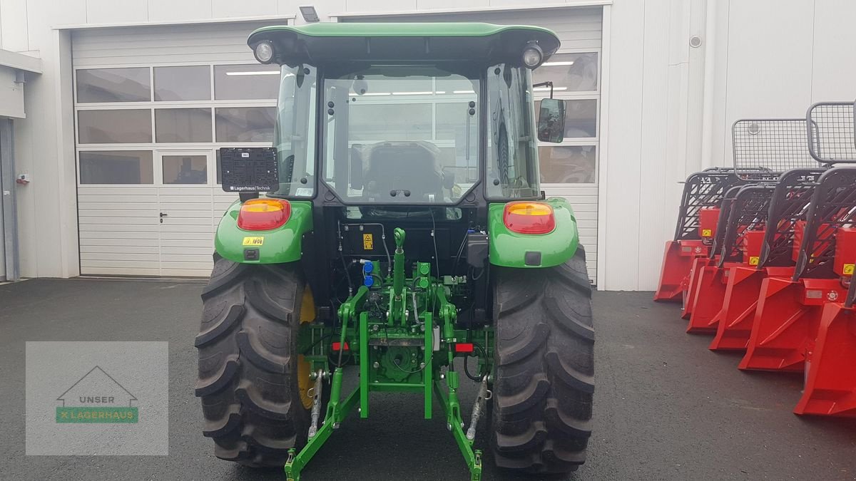 Traktor van het type John Deere 5075E, Vorführmaschine in Wies (Foto 3)