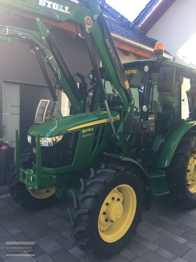 Traktor от тип John Deere 5075E, Gebrauchtmaschine в Aurolzmünster (Снимка 2)