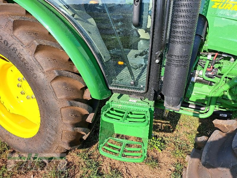 Traktor от тип John Deere 5075E, Neumaschine в Schöntal-Westernhausen (Снимка 8)