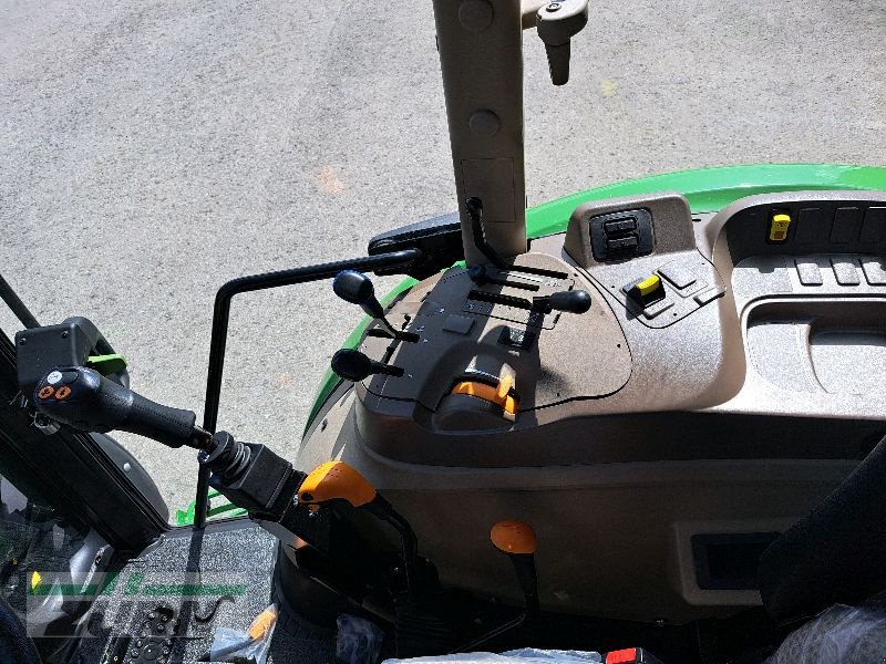 Traktor a típus John Deere 5075E, Neumaschine ekkor: Schöntal-Westernhausen (Kép 11)