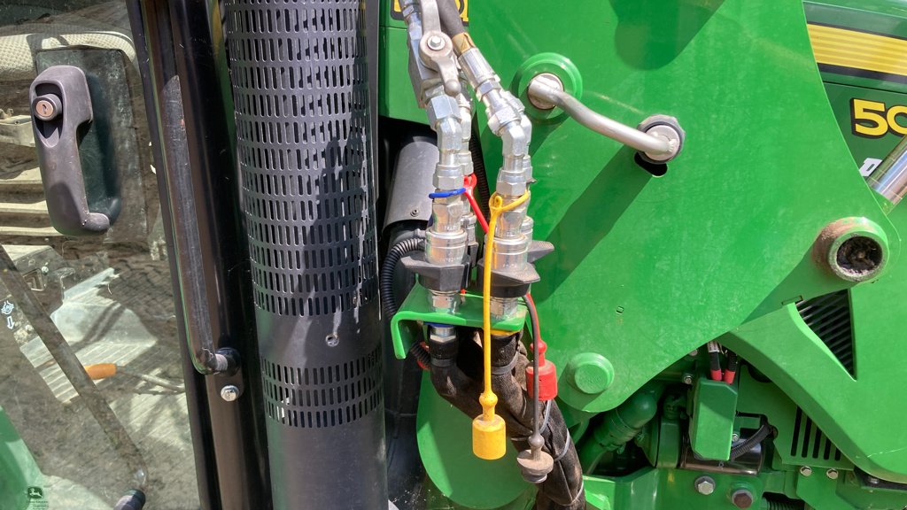 Traktor des Typs John Deere 5075E, Gebrauchtmaschine in MEYMAC (Bild 11)