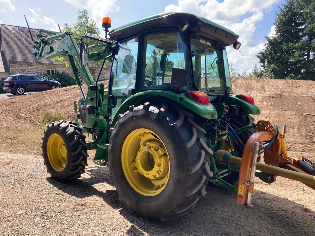 Traktor del tipo John Deere 5075E, Gebrauchtmaschine In MEYMAC (Immagine 4)