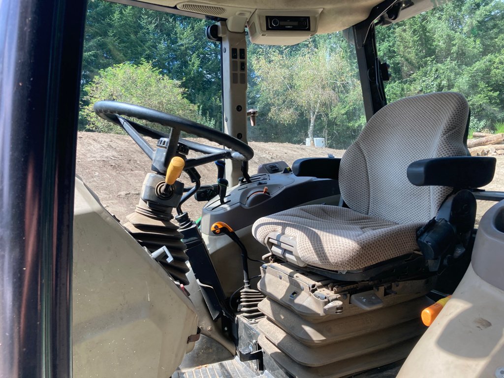 Traktor van het type John Deere 5075E, Gebrauchtmaschine in MEYMAC (Foto 5)