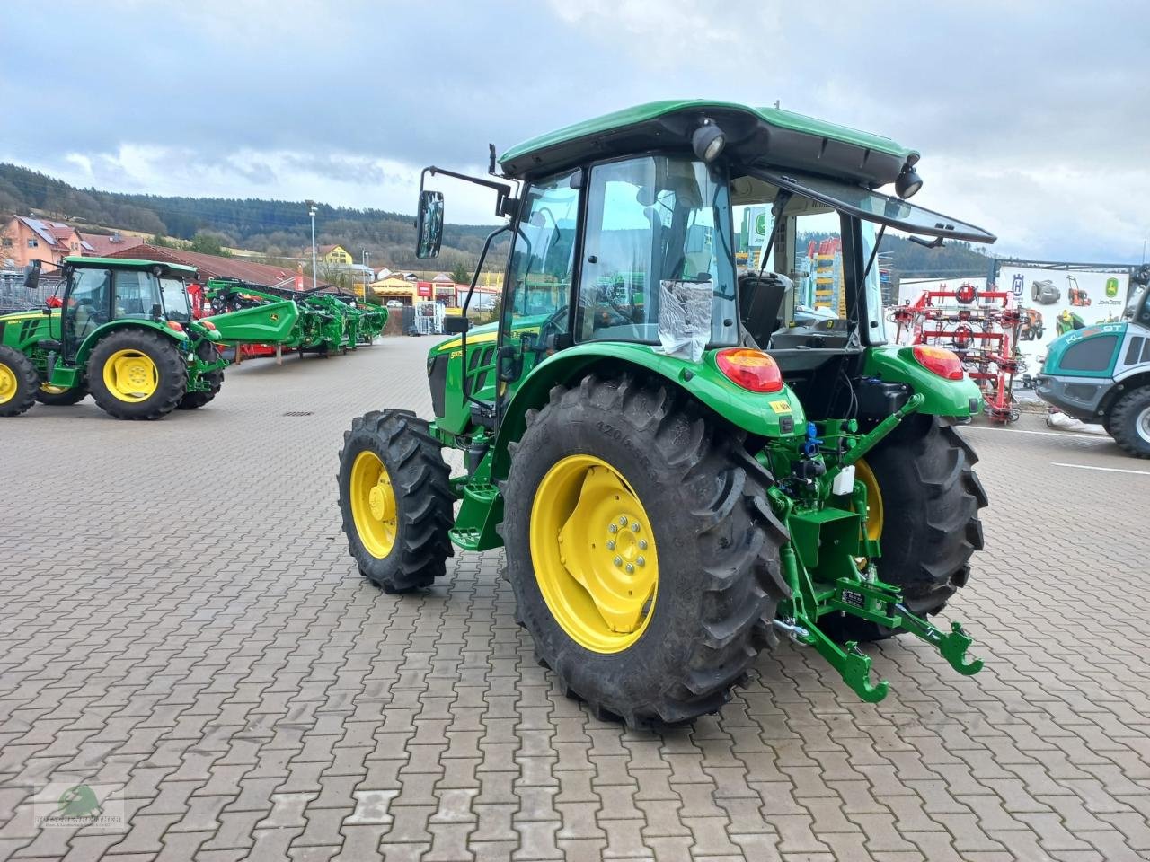 Traktor типа John Deere 5075E, Neumaschine в Wasungen (Фотография 3)