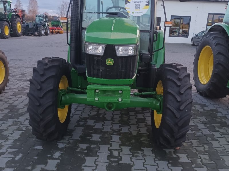 Traktor des Typs John Deere 5075E, Neumaschine in Mrągowo