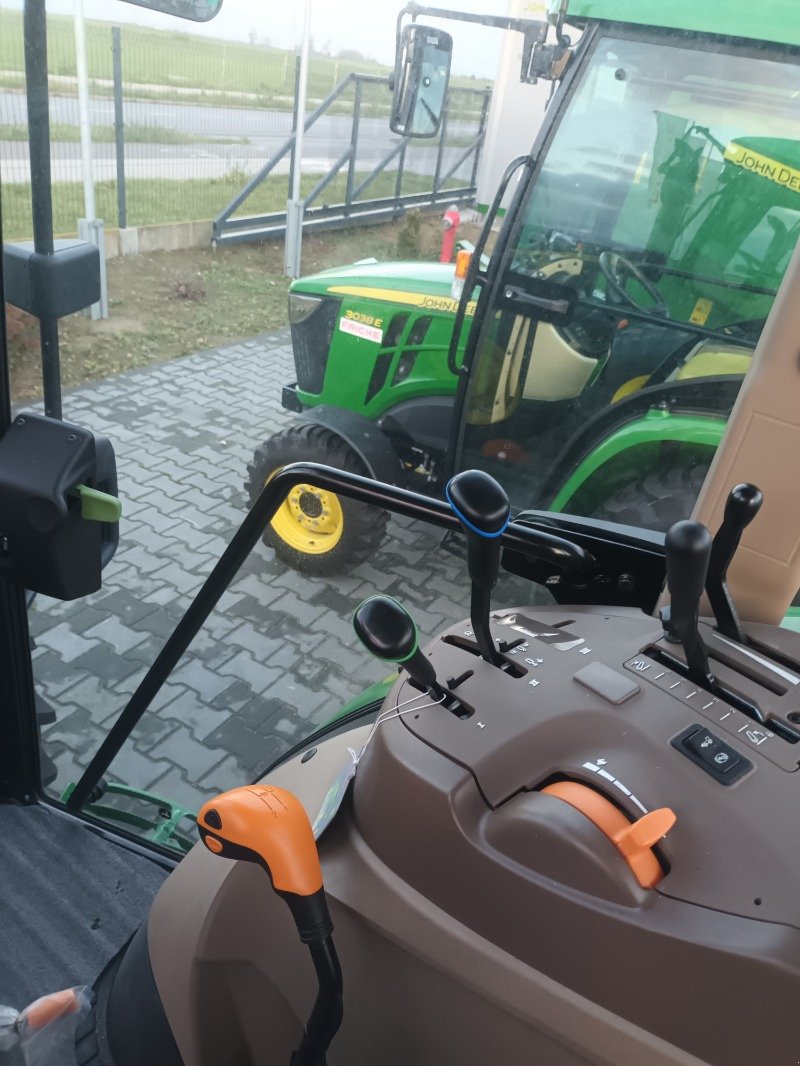 Traktor des Typs John Deere 5075E, Neumaschine in Mrągowo (Bild 7)