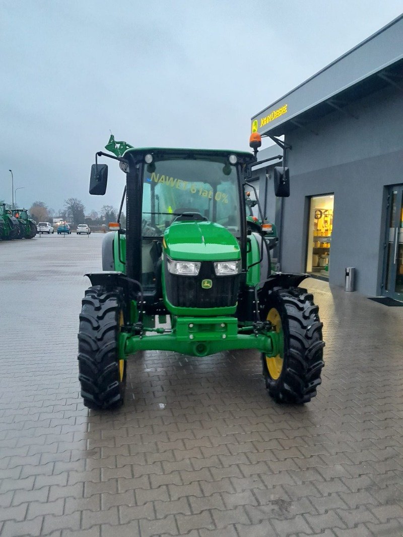 Traktor typu John Deere 5075E, Gebrauchtmaschine w Mrągowo (Zdjęcie 4)