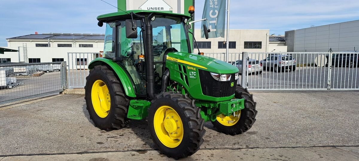 Traktor του τύπου John Deere 5075E, Gebrauchtmaschine σε Zwettl (Φωτογραφία 2)