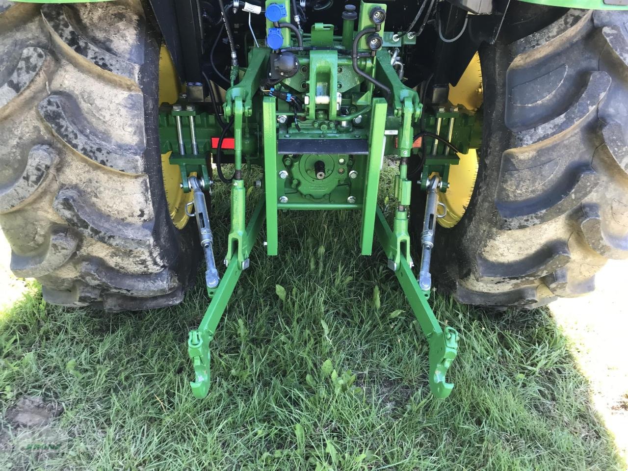 Traktor typu John Deere 5075E, Gebrauchtmaschine w Alt-Mölln (Zdjęcie 3)