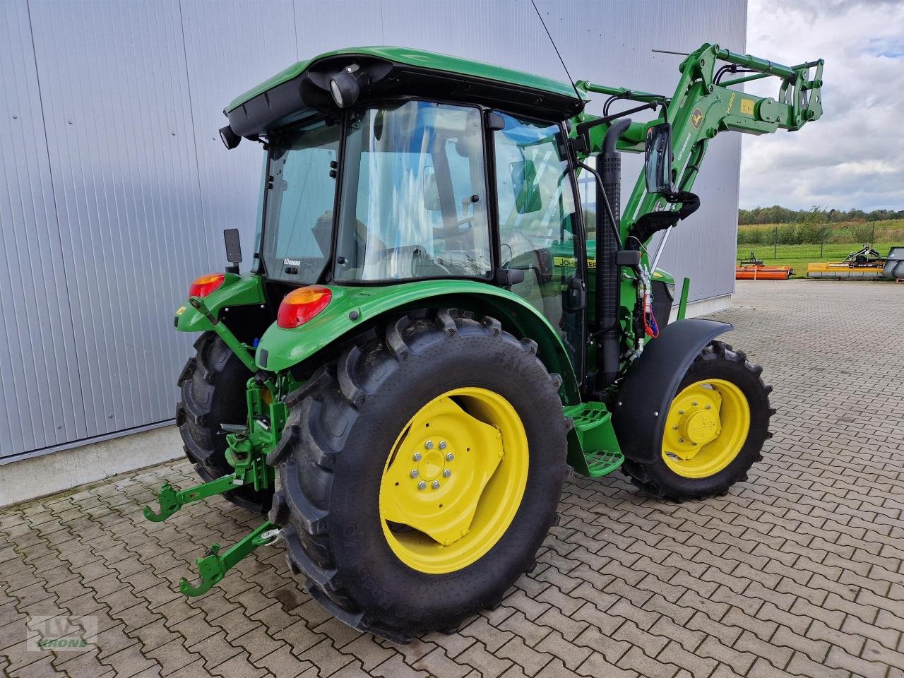 Traktor des Typs John Deere 5075E, Gebrauchtmaschine in Spelle (Bild 2)