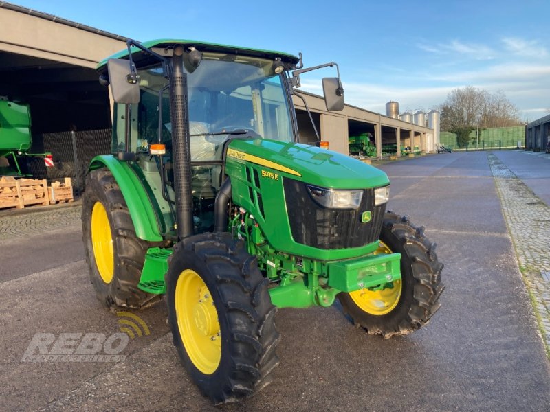 Traktor tipa John Deere 5075E, Neumaschine u Lütjenburg (Slika 1)