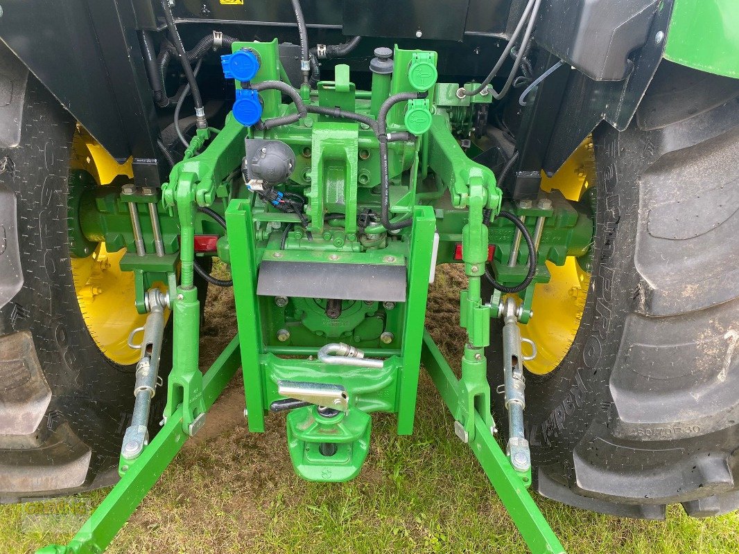 Traktor Türe ait John Deere 5075E, Neumaschine içinde Heiden (resim 8)