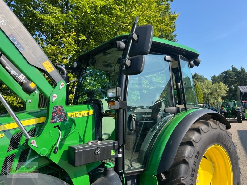 Traktor del tipo John Deere 5075M + Stoll Solid 38-20, Ausstellungsmaschine en Marl (Imagen 15)