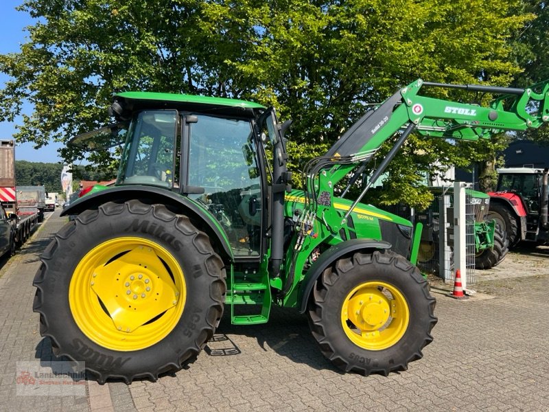 Traktor des Typs John Deere 5075M + Stoll Solid 38-20, Ausstellungsmaschine in Marl (Bild 9)