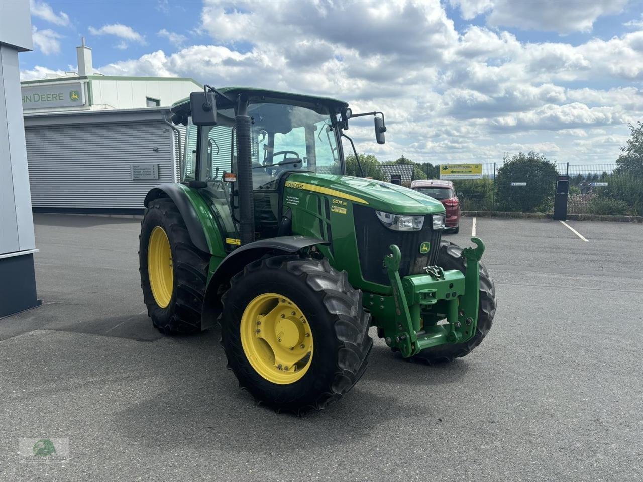 Traktor типа John Deere 5075M, Gebrauchtmaschine в Steinwiesen (Фотография 3)