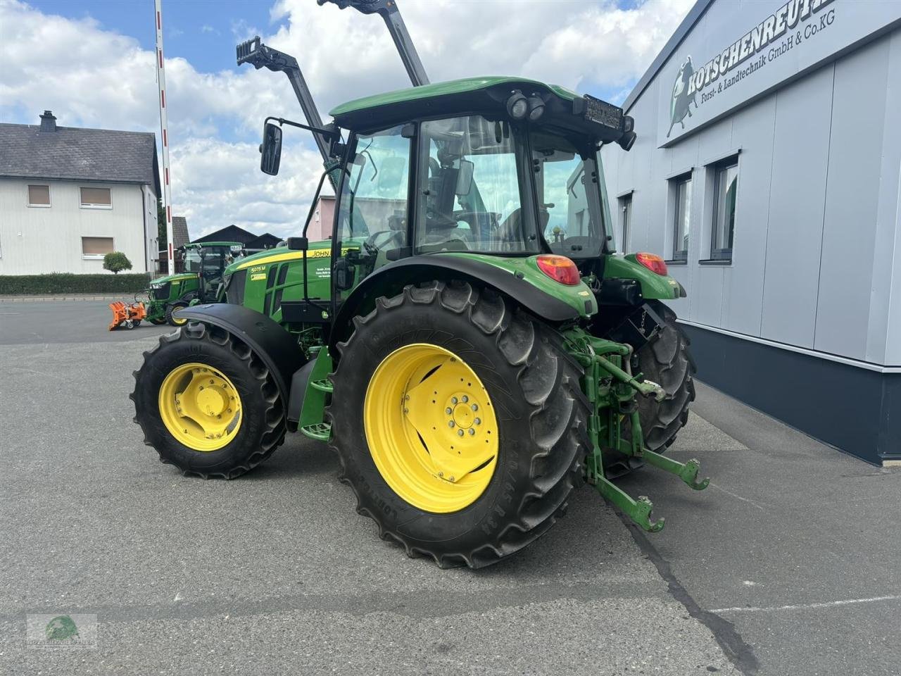 Traktor от тип John Deere 5075M, Gebrauchtmaschine в Steinwiesen (Снимка 7)