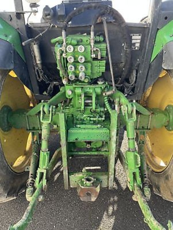 Traktor от тип John Deere 5080G, Gebrauchtmaschine в MOISSAC (Снимка 4)