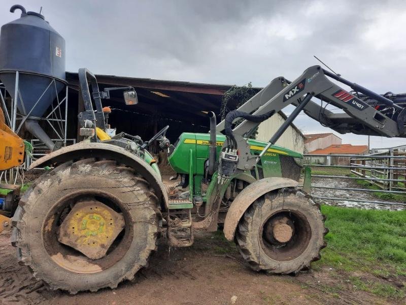 Traktor van het type John Deere 5085M, Gebrauchtmaschine in ANTIGNY