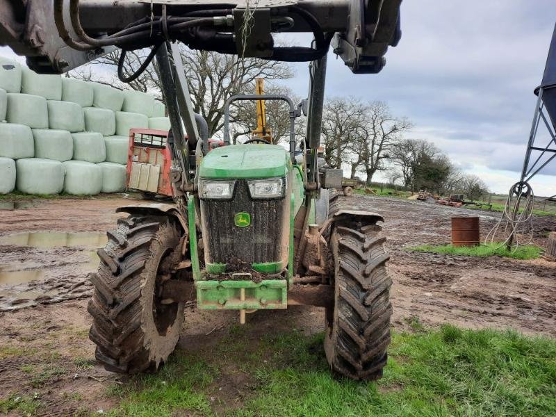 Traktor του τύπου John Deere 5085M, Gebrauchtmaschine σε ANTIGNY (Φωτογραφία 5)