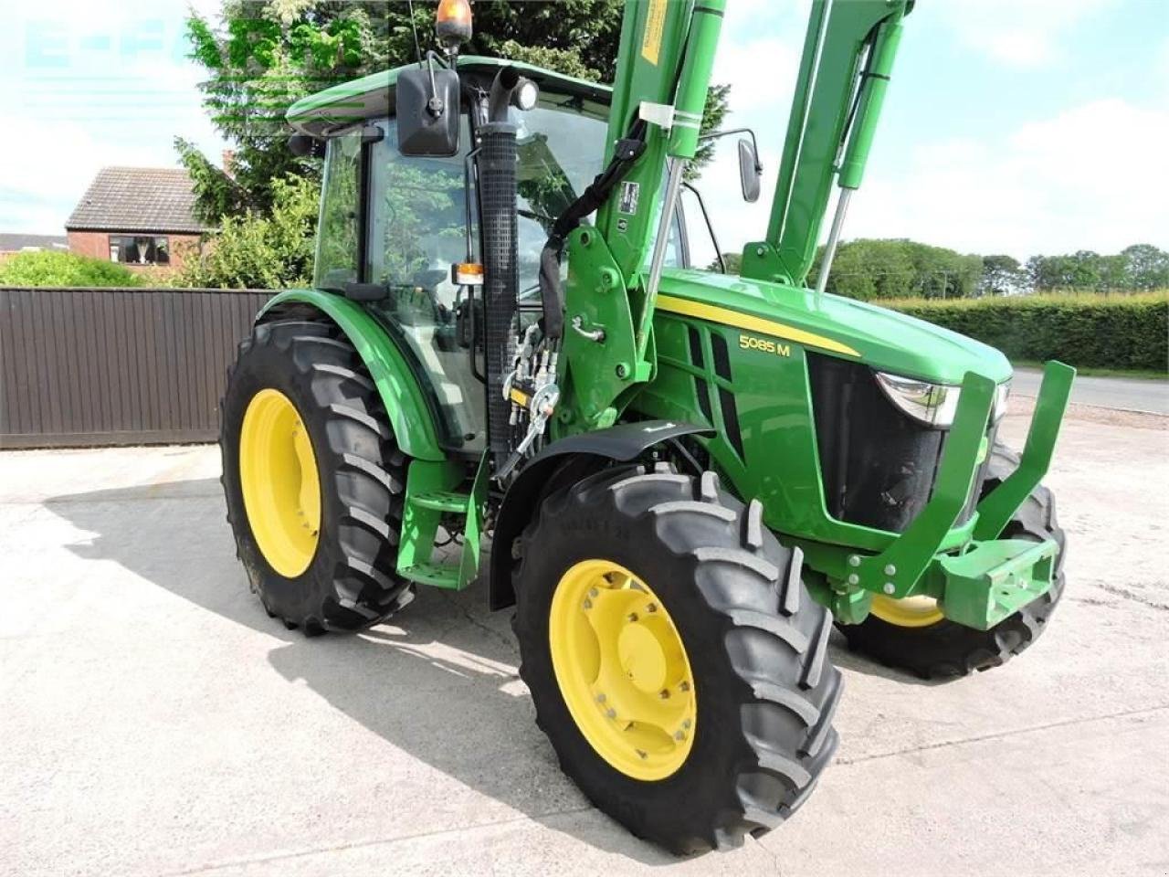 Traktor of the type John Deere 5085m, Gebrauchtmaschine in SPALDING (Picture 15)