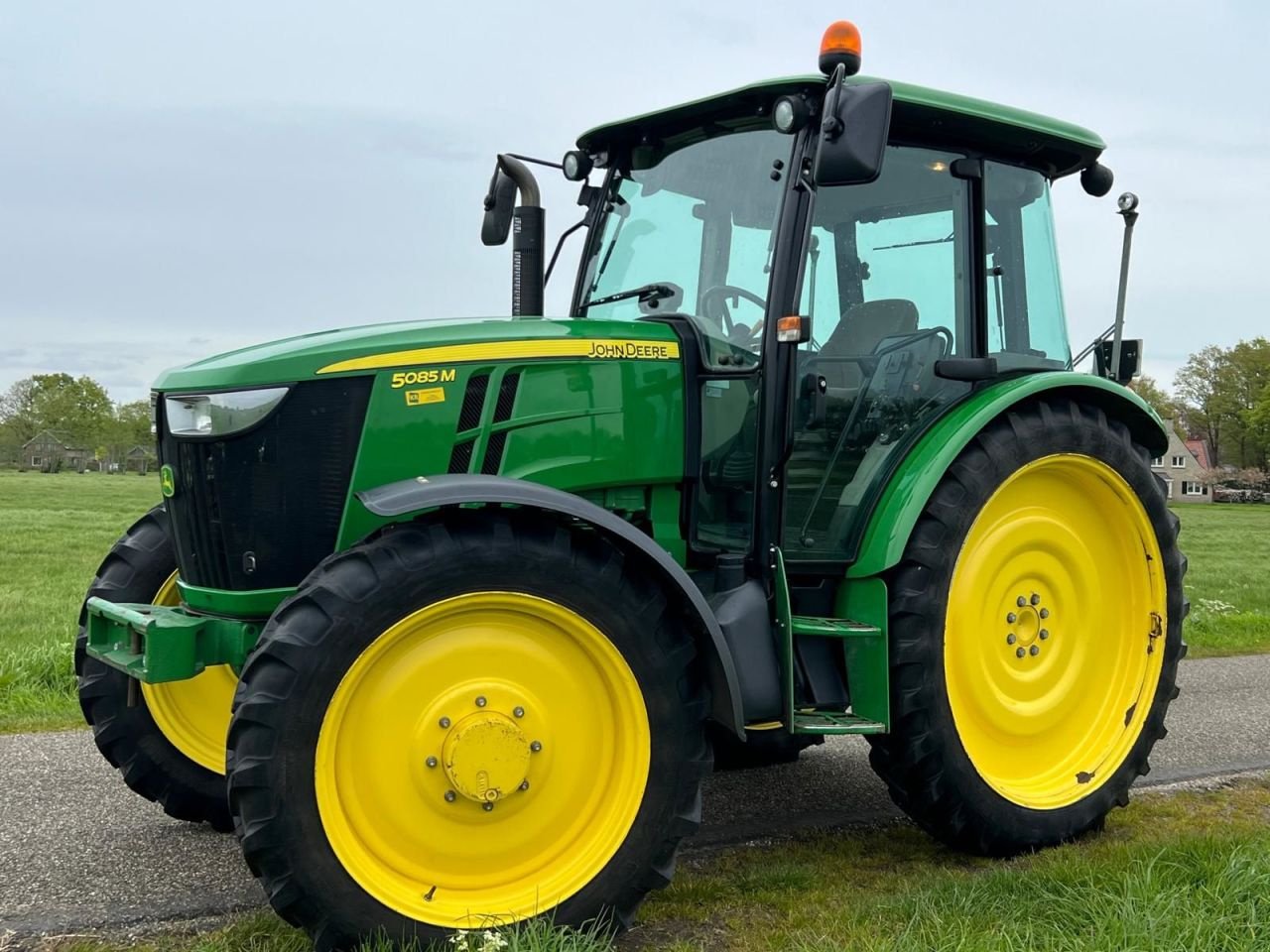 Traktor Türe ait John Deere 5085M, Gebrauchtmaschine içinde Geesteren (resim 2)