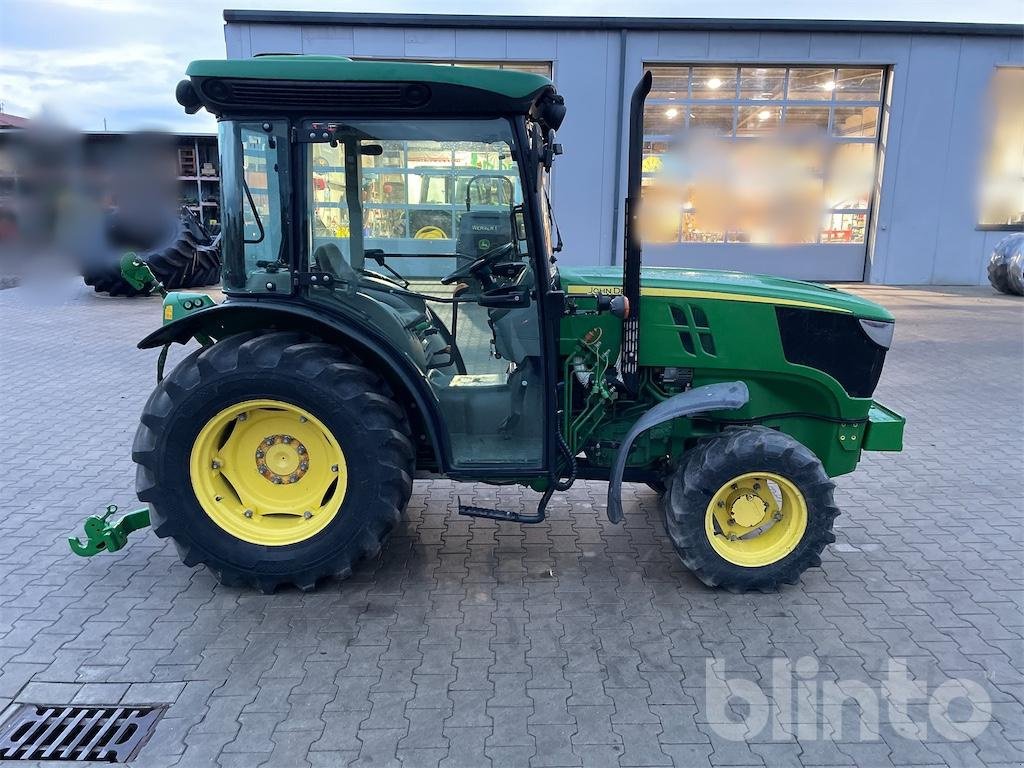 Traktor типа John Deere 50885 GN, Gebrauchtmaschine в Düsseldorf (Фотография 4)