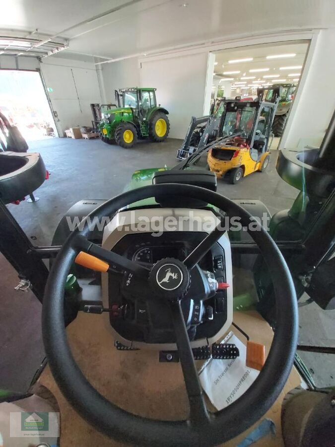 Traktor of the type John Deere 5090 M, Neumaschine in Klagenfurt (Picture 3)