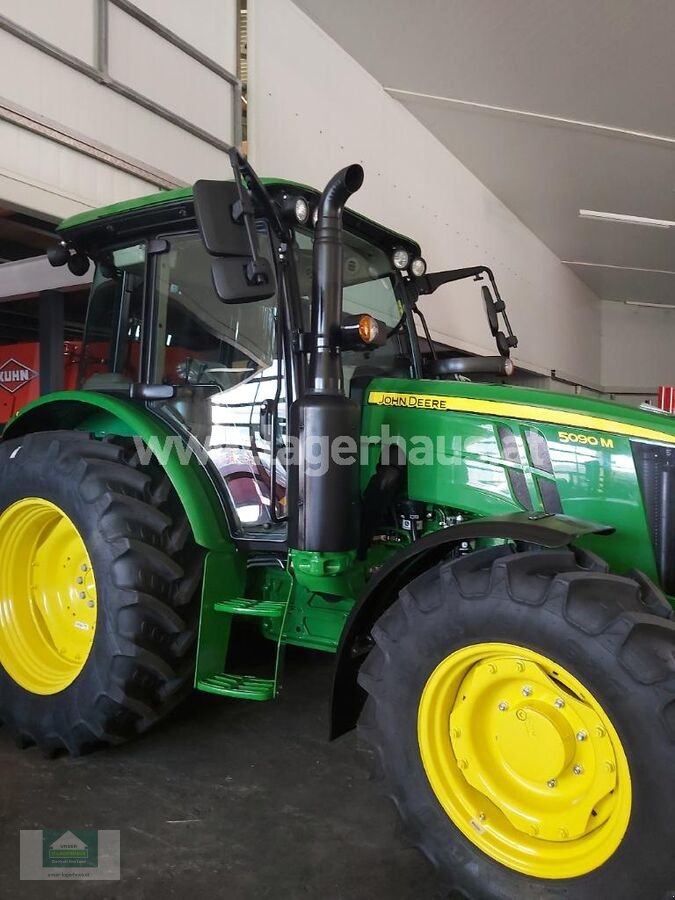 Traktor tipa John Deere 5090 M, Neumaschine u Klagenfurt (Slika 1)