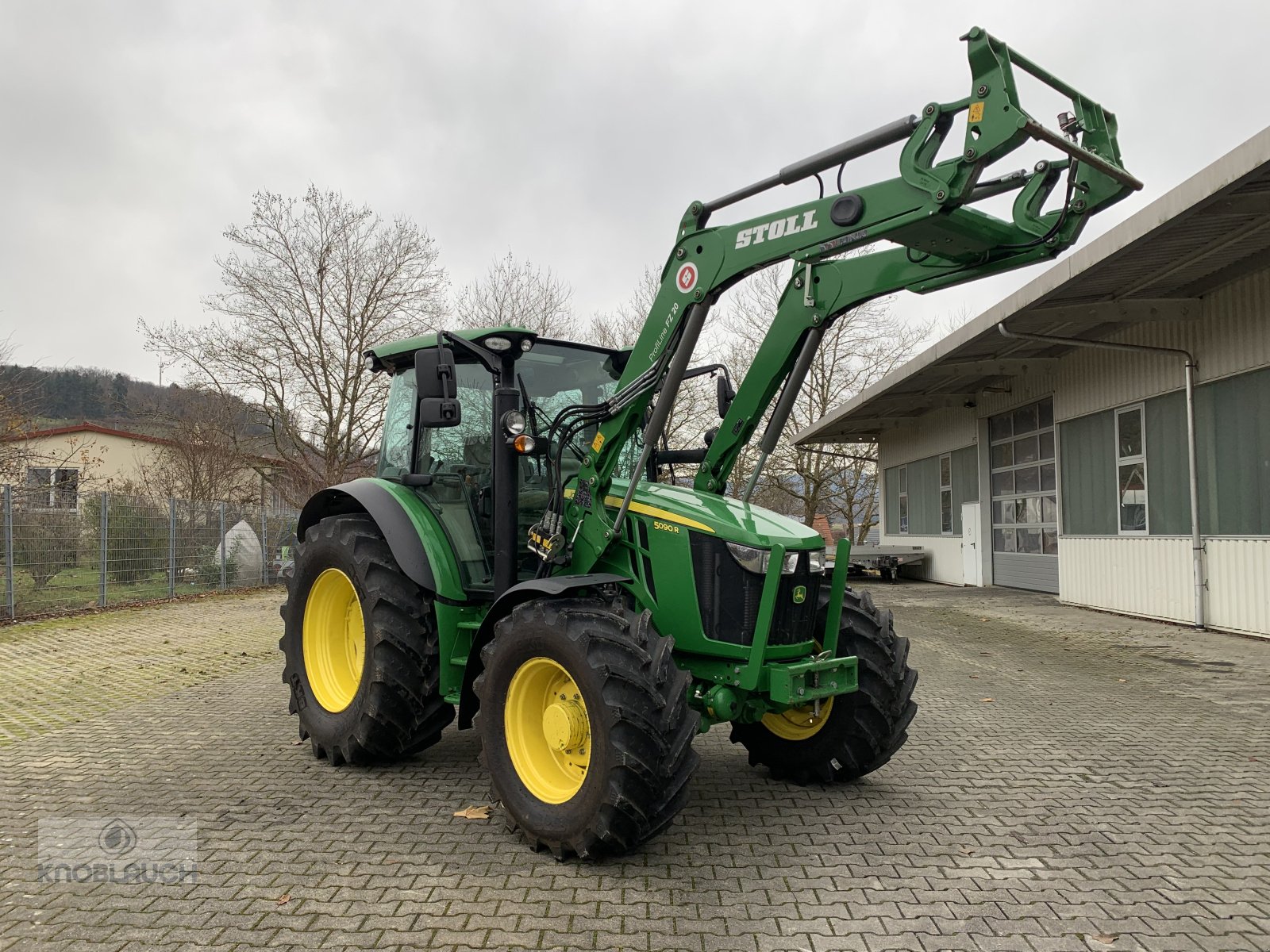 Traktor типа John Deere 5090 R, Gebrauchtmaschine в Kandern-Tannenkirch (Фотография 1)