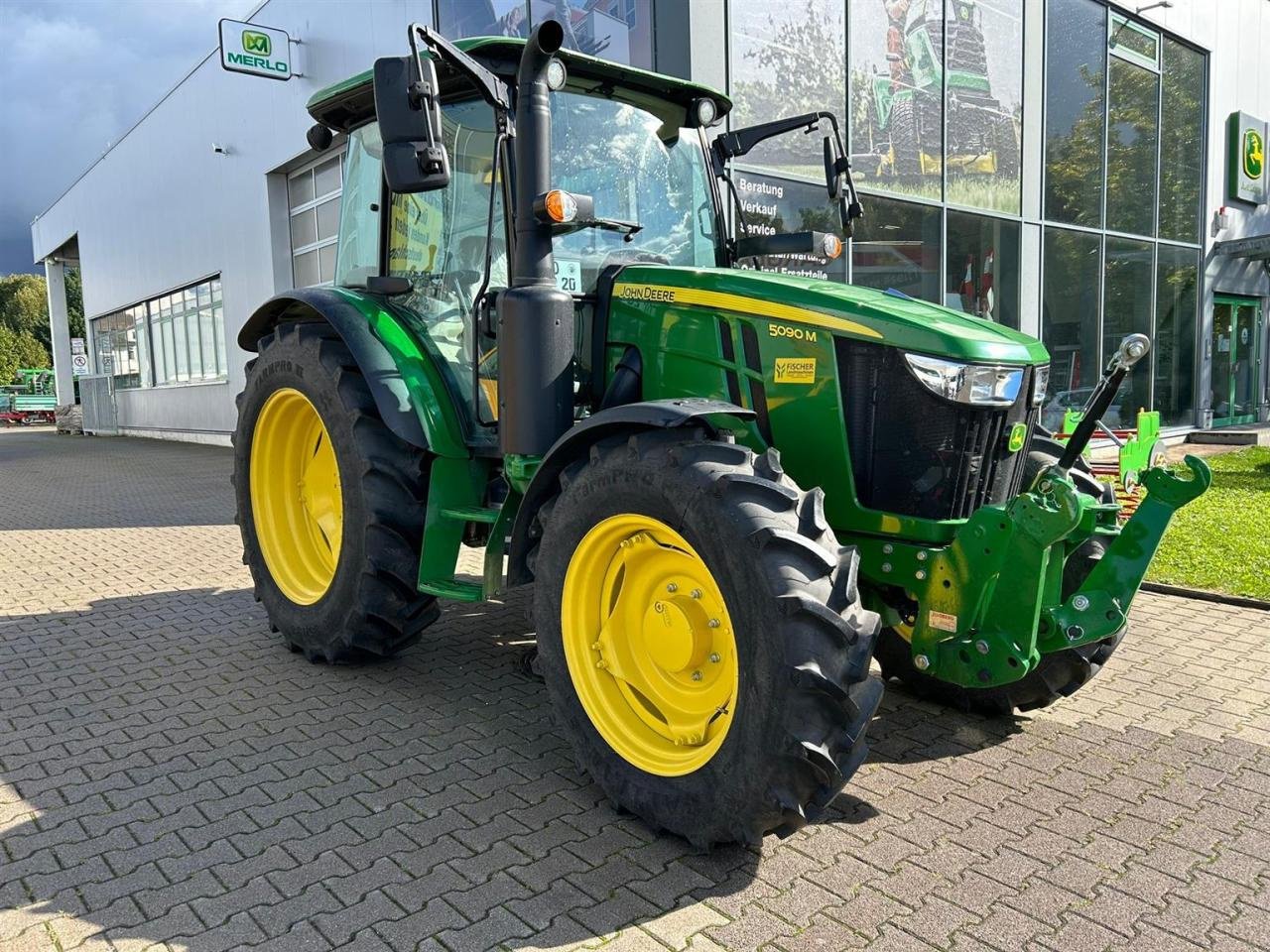 Traktor of the type John Deere 5090M Aktion Druckluft DEMO, Gebrauchtmaschine in Worms (Picture 2)