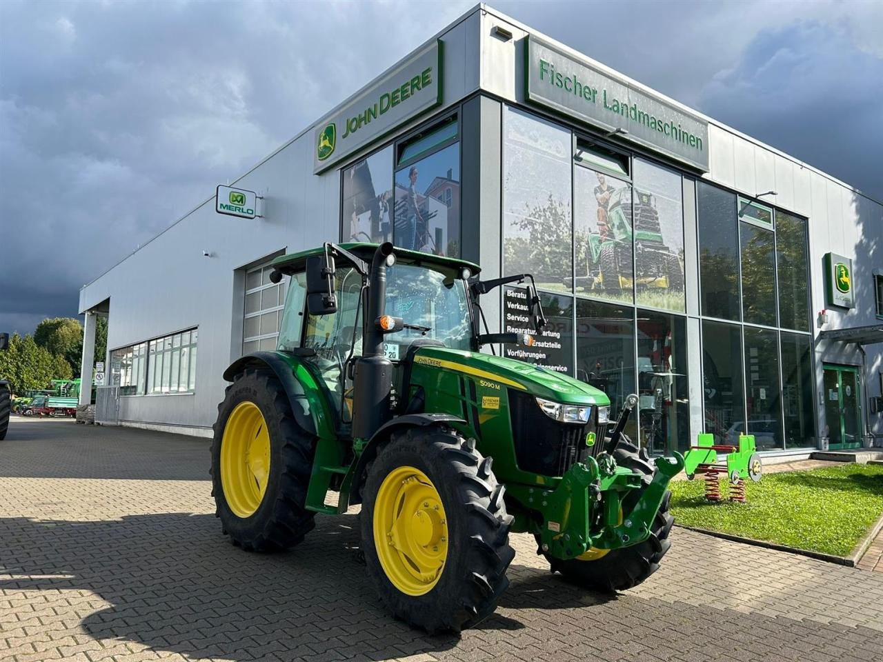 Traktor des Typs John Deere 5090M Aktion Druckluft DEMO, Gebrauchtmaschine in Worms (Bild 3)