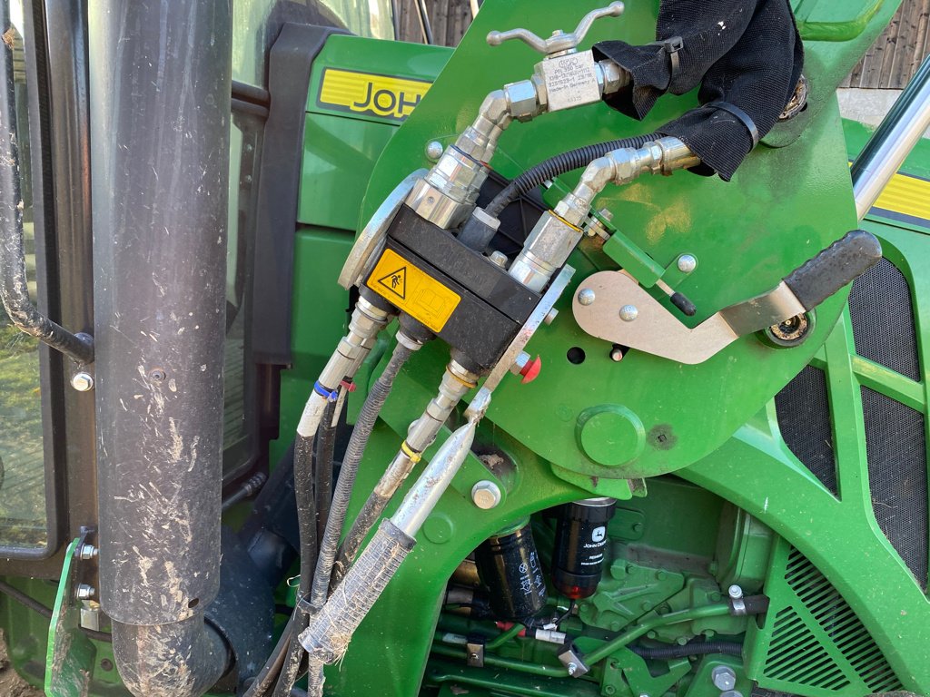 Traktor of the type John Deere 5090M ( DESTOCKAGE ), Gebrauchtmaschine in MAURIAC (Picture 8)