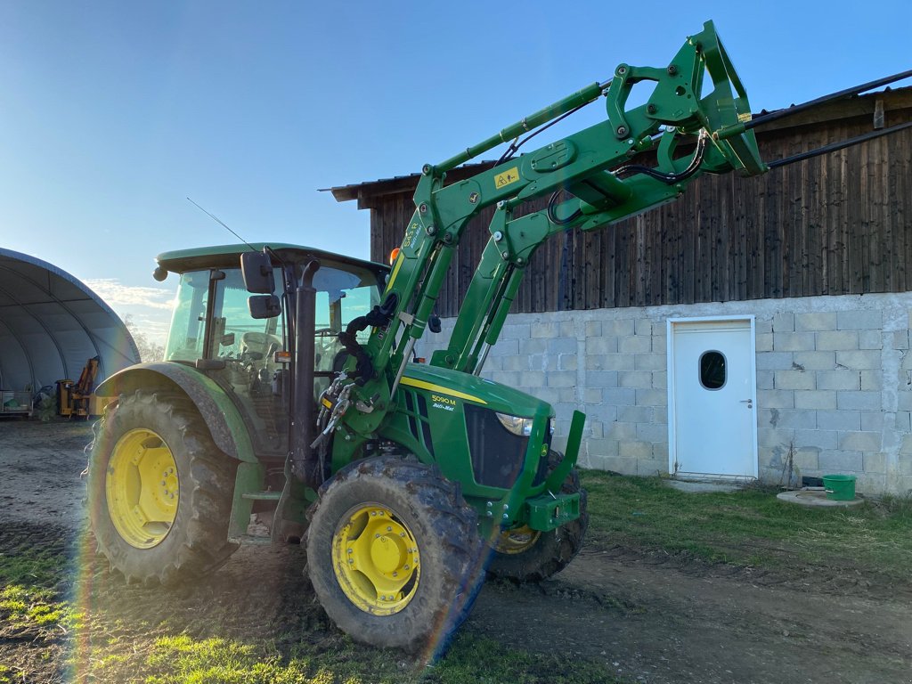 Traktor des Typs John Deere 5090M ( DESTOCKAGE ), Gebrauchtmaschine in MAURIAC (Bild 1)