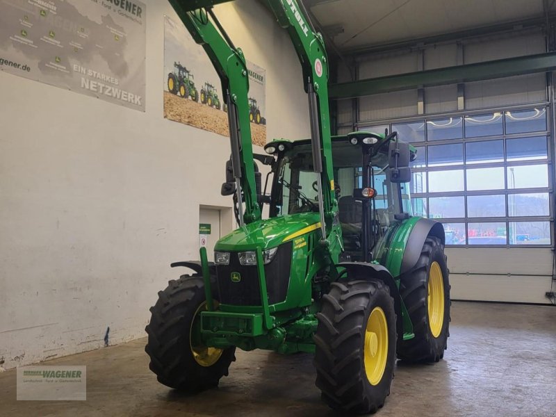 Traktor des Typs John Deere 5090R, Gebrauchtmaschine in Bad Wildungen - Wega (Bild 1)