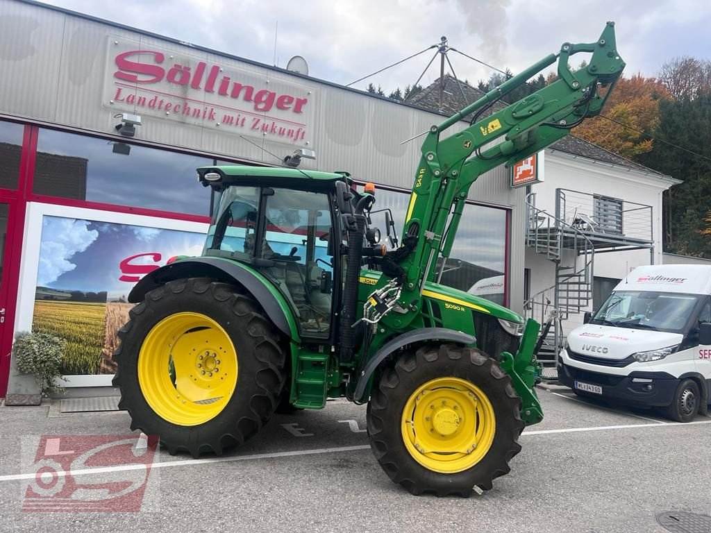 Traktor типа John Deere 5090R, Gebrauchtmaschine в Offenhausen (Фотография 5)