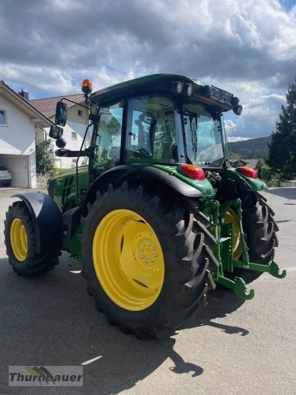 Traktor des Typs John Deere 5100 M, Neumaschine in Bodenmais (Bild 3)