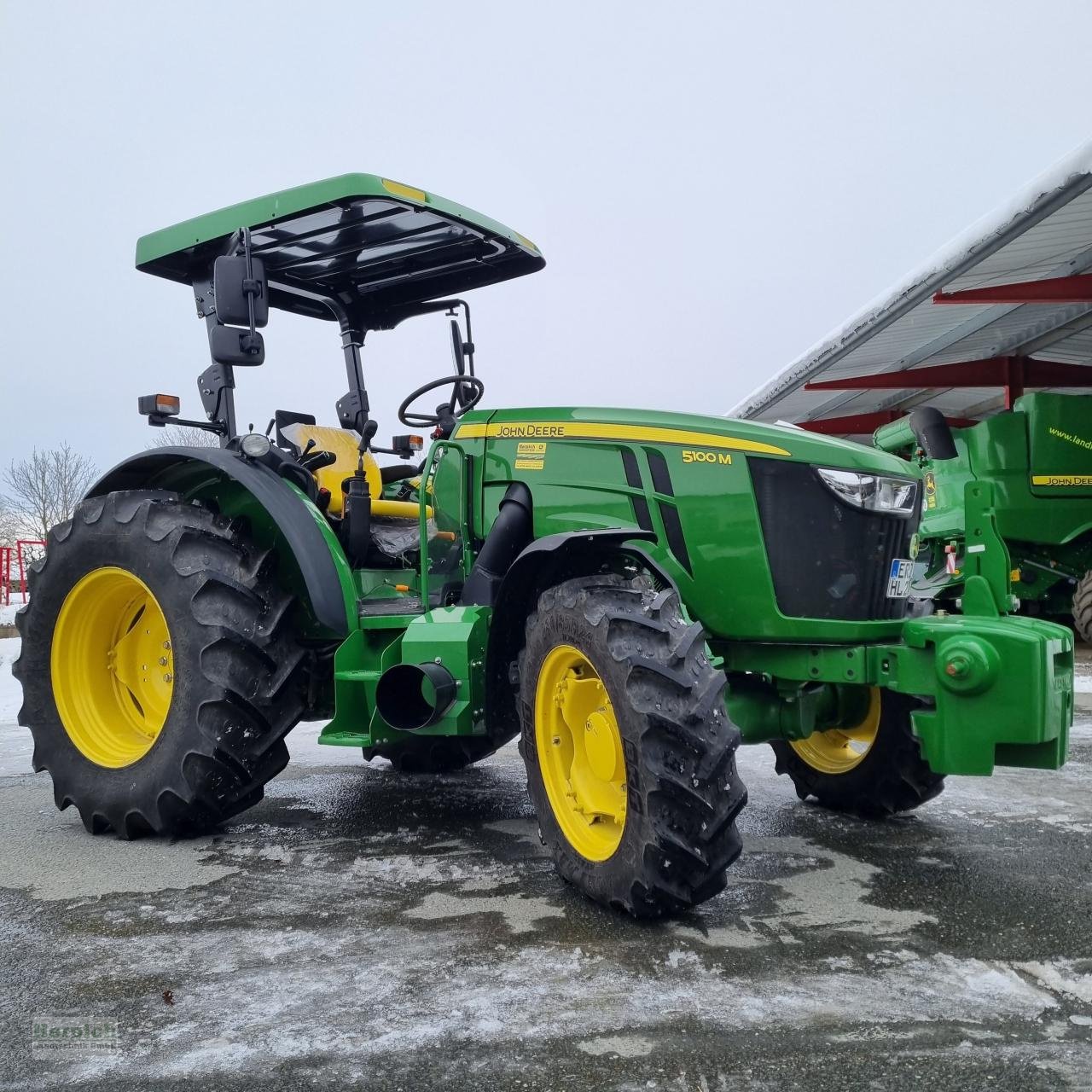 Traktor от тип John Deere 5100 M, Gebrauchtmaschine в Drebach (Снимка 1)