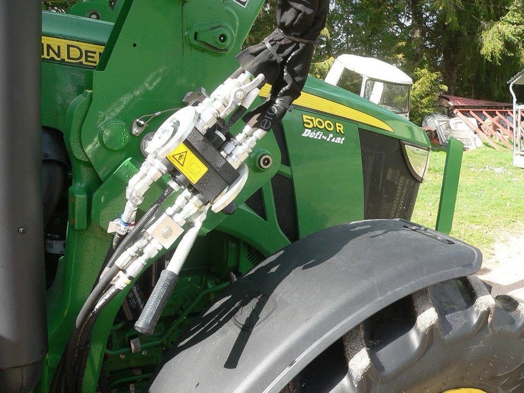 Traktor Türe ait John Deere 5100 R + CHARGEUR, Gebrauchtmaschine içinde MEYMAC (resim 4)