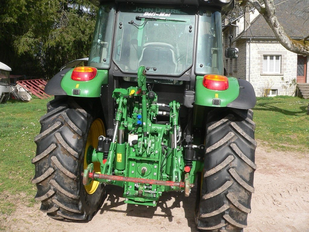 Traktor del tipo John Deere 5100 R + CHARGEUR, Gebrauchtmaschine en MEYMAC (Imagen 11)