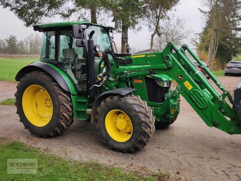 Traktor van het type John Deere 5100 R, Gebrauchtmaschine in Donaueschingen (Foto 1)