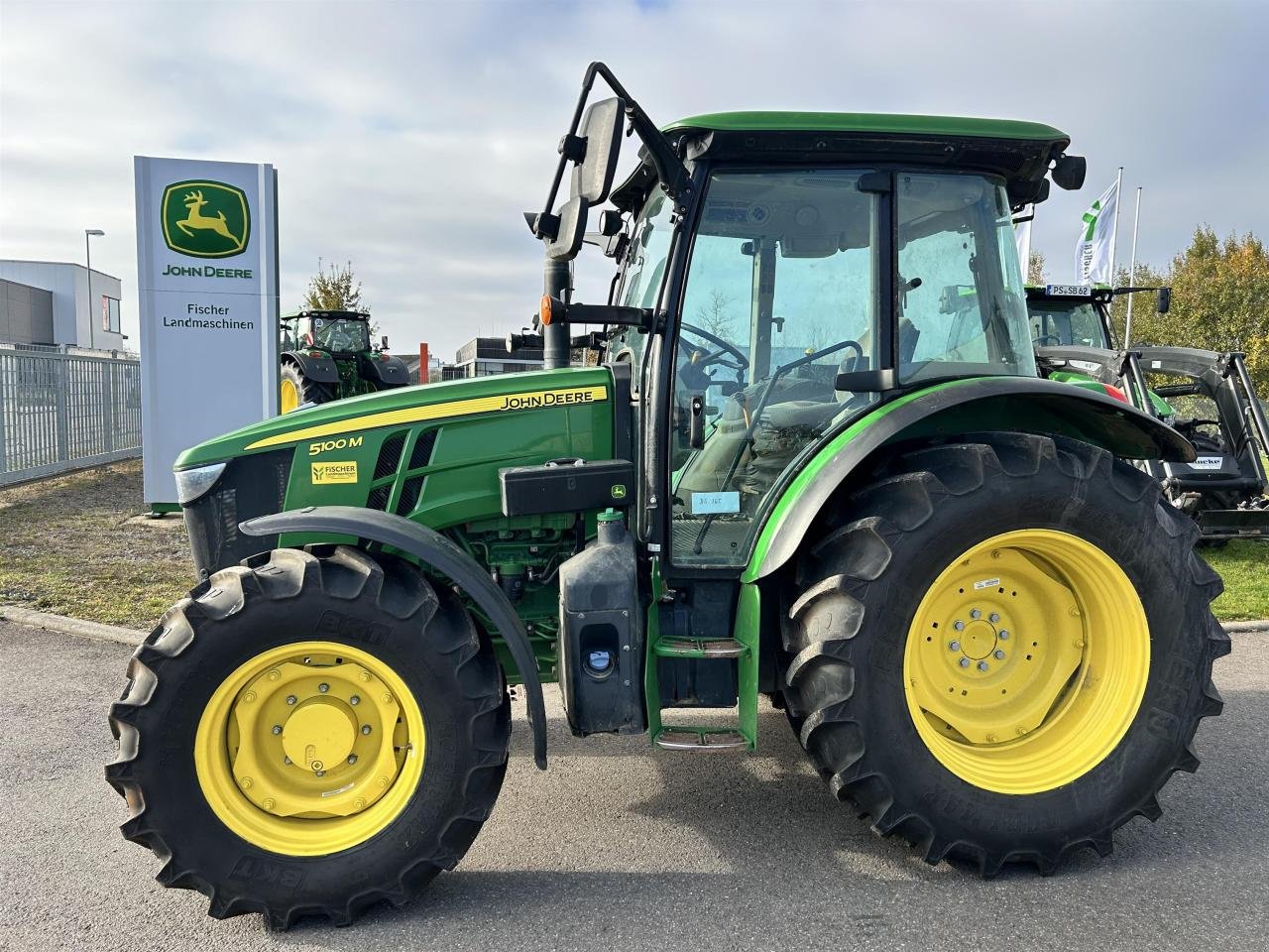 Traktor za tip John Deere 5100M Garantie, Gebrauchtmaschine u Zweibrücken (Slika 1)