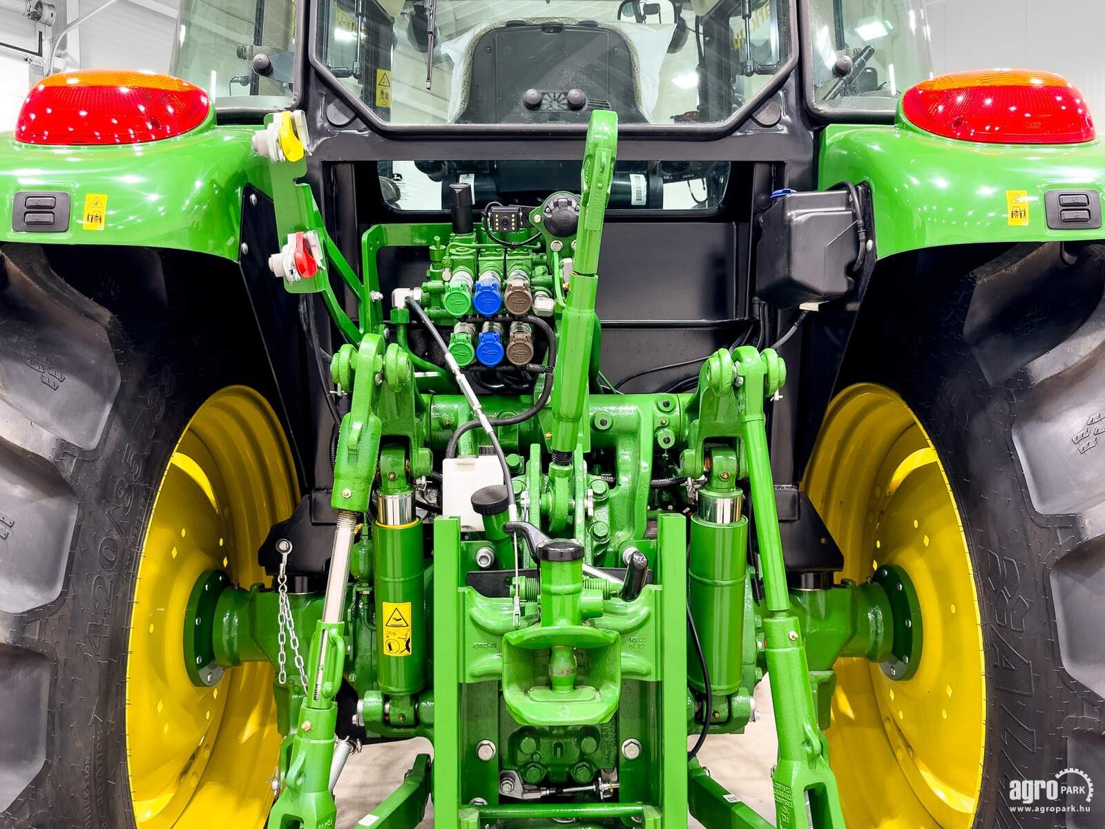 Traktor Türe ait John Deere 5100M, Gebrauchtmaschine içinde Csengele (resim 7)